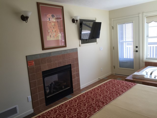 Luxury Suite 4