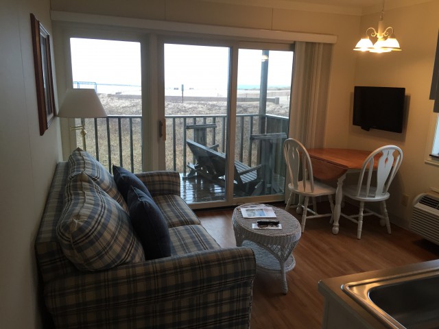 Mini suite 2 queens 1